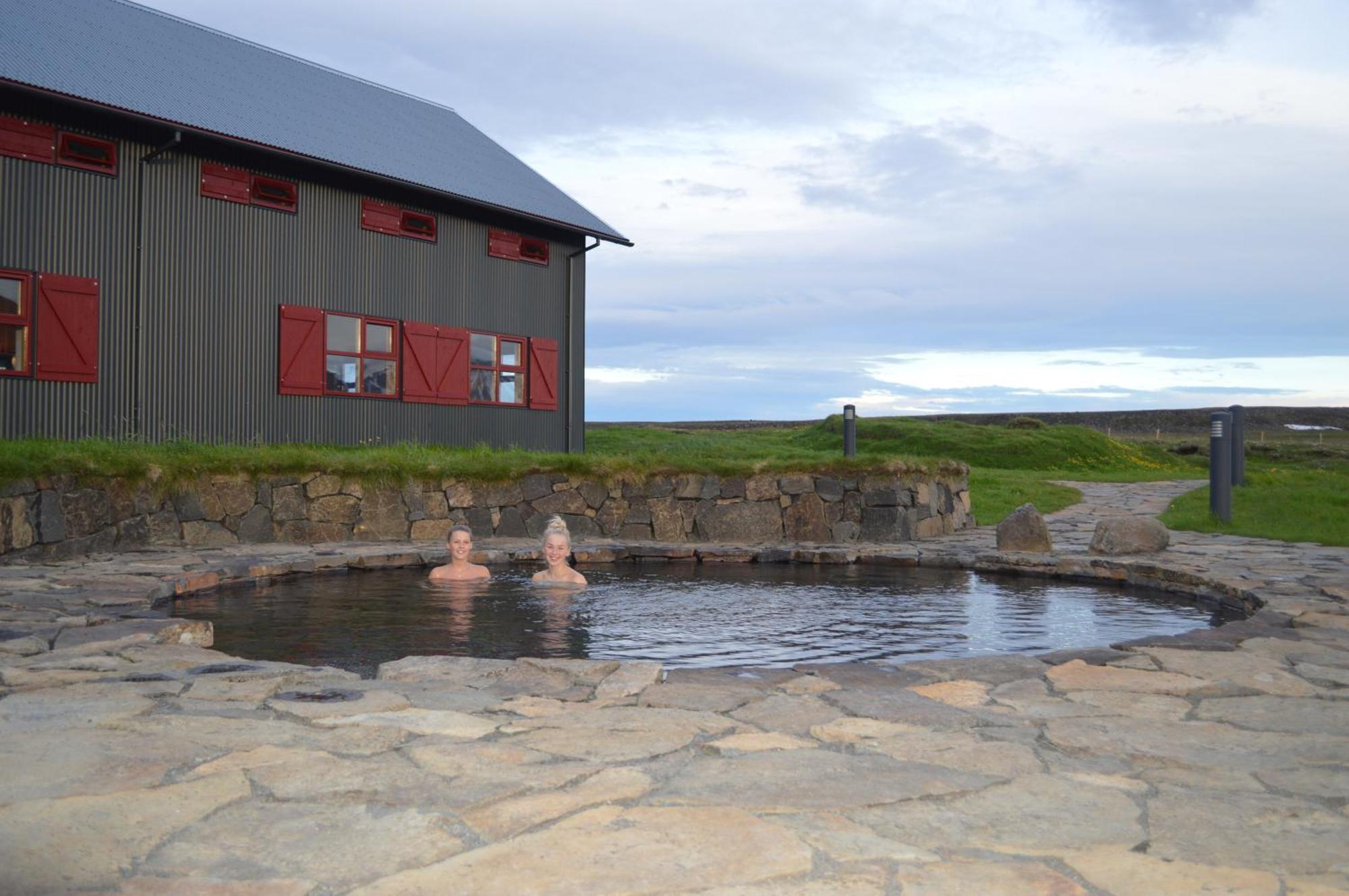 Laugarfell Accommodation & Hot Springs Bagian luar foto